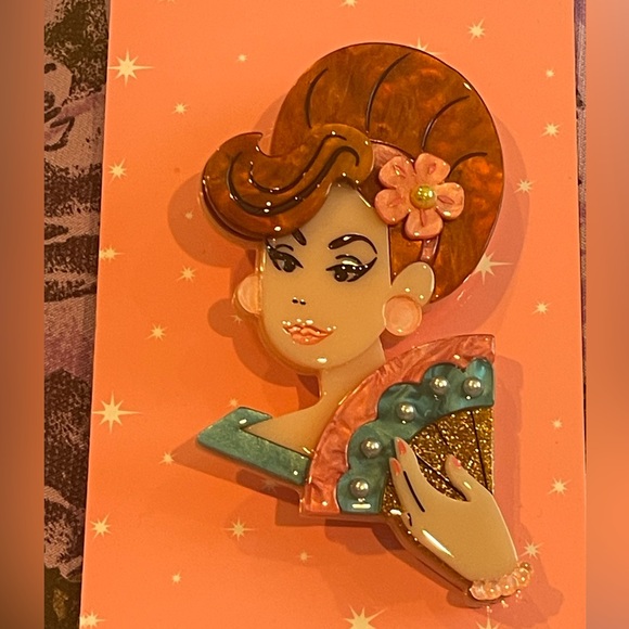 Dapper Darling Brooch by Lipstick & Chrome- NWT - Picture 7 of 9